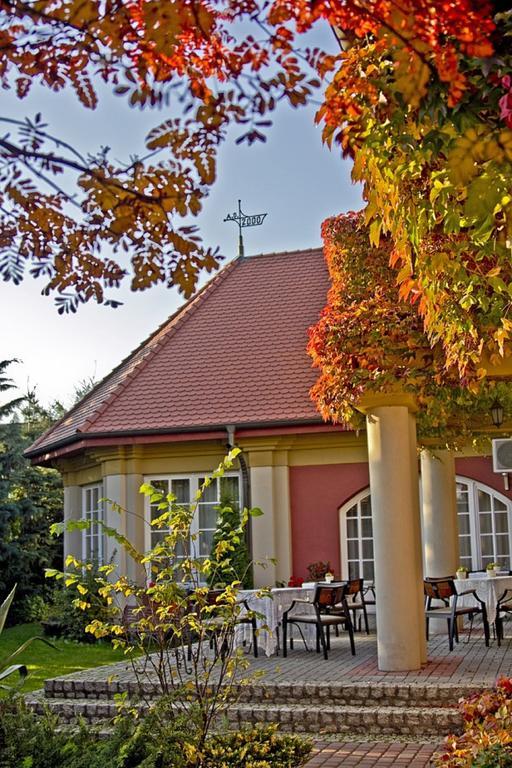 Pensjonat Zacisze Plewiska Eksteriør bilde
